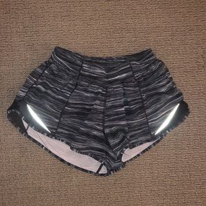 lululemon Women’s Hotty Hot Short II
2.5"